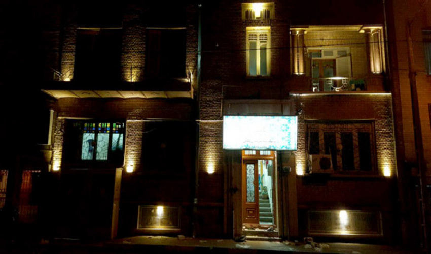 ساختمان شماره یک دانشکده سینما و تأتر نور پردازی شد